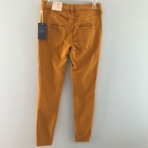 NWT Yellow Jeans (New With Tags)